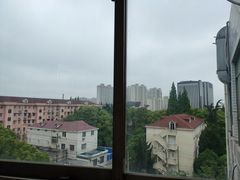 -上海远大心胸医院-地面停车场