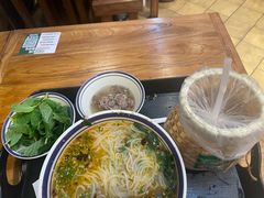 -云阿蛮云南生烫牛肉米线(奉贤路店)