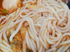 -龙香记桂林米粉(东扬威街11号楼店)