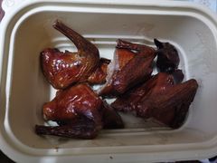 秘制脆皮乳鸽-避风塘·金牌店·夜宵(金玉兰店)