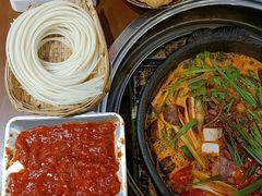 -黔有有贵州酸汤夺夺粉火锅(五味十字店)