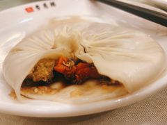 蟹黄汤包-留芳·文旅古月楼(老街店)