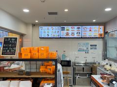 -卷们·现制生日蛋糕·蓝风车动物奶油(金源店)