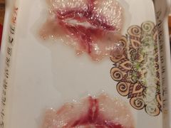 -老牌坊云南鱼豆花火锅(哈西万达店)