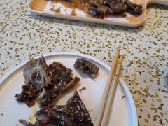 -小董哥烤串·爆汁大油边(故宫店)