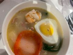 -彩云天云南餐厅