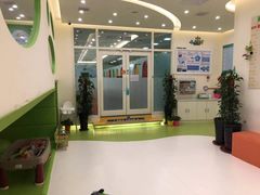 -小小王国亲子游泳俱乐部(锦辉中心)
