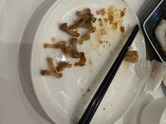 未给更换的骨碟-白天鹅宾馆-宏图府餐厅