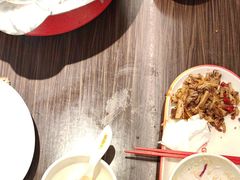 -胖哥俩肉蟹煲(上海悦荟广场店)
