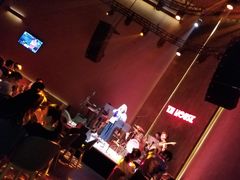 -TZ House音乐现场(来福士中心店)