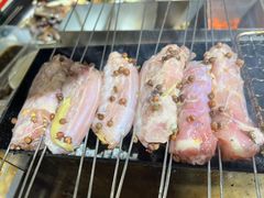 -喜悦小串丹东小黄牛海鲜烧烤大排档(民主广场店)
