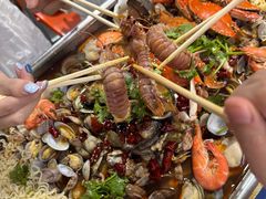 -老东镇啤酒屋海鲜加工·蒸汽海鲜·海鲜烧烤(台东店)