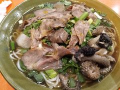 -张氏贵州遵义羊肉粉(伴山名都店)