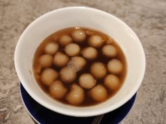 红糖金耳百合炖秋月梨-广州文华东方酒店·江-由辉师傅主理