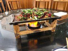 -石磨豆花家常菜·牦牛排土火锅