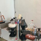 废墟里的超酷机车咖啡店🛺就是开着玩儿