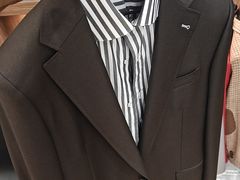 -吴志坚洋服店(贵都邻里中心店)