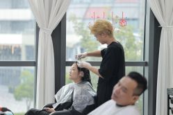-U·NI SALON 造型