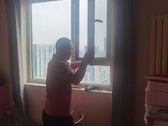 -伟瑞门窗换纱窗窗户维修玻璃维修(海淀店)