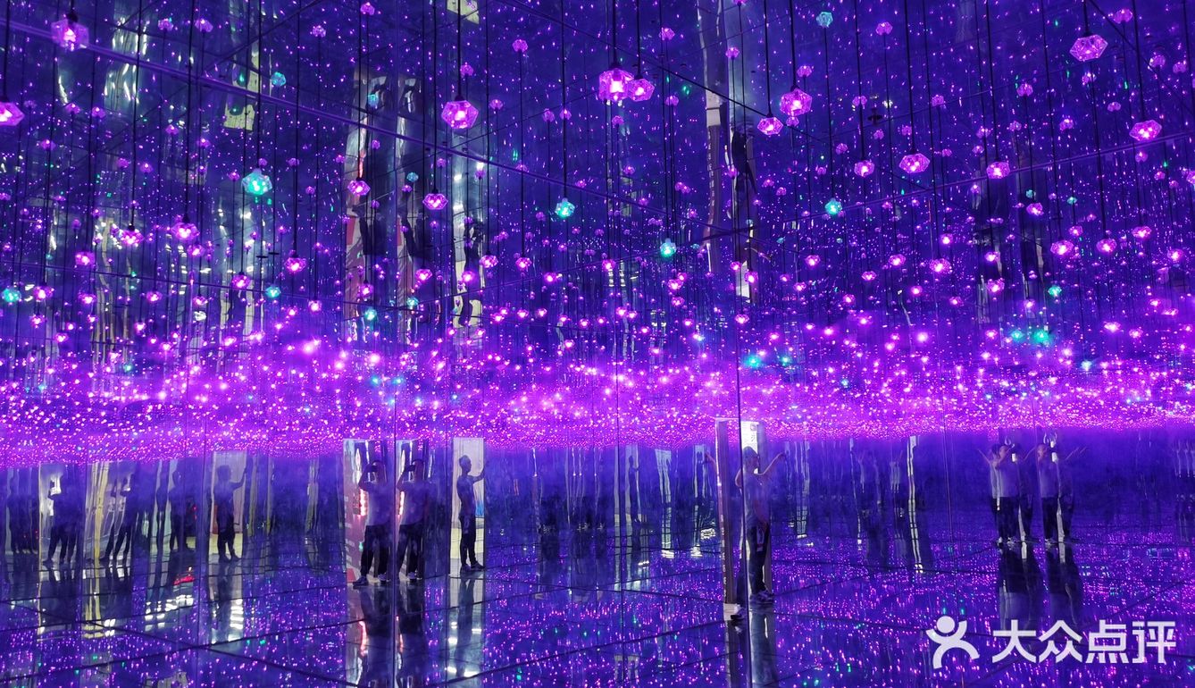 藏了各类宝藏小店的地下商场