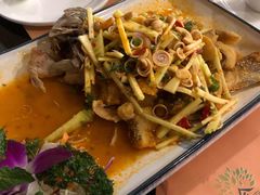 泰式脆炸香茅鲈鱼-金厨泰国餐厅·全泰籍厨师料理(拱北店)