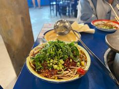 -马路边边麻辣烫联盟路店