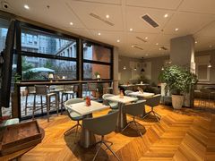 -潮一不贰·法式甜品·生日蛋糕·西式简餐(外滩店)