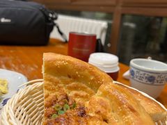 阿布拉手搓馕-汤河清真餐馆