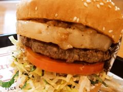 -The Habit Burger Grill 哈比特汉堡(复兴soho店)