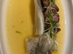 非一般鲈鱼配大褐菇-港丽餐厅(高德置地店)