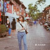 走进昆明老街，感受老城韵味。