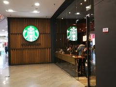 -星巴克臻选(周浦万达店)