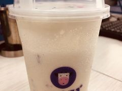 -一只酸奶牛(曲江龙湖星悦荟店)