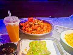 -老街烧烤大排档·地道湖北菜·龙虾馆(汉口火车站店)