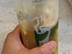 潮汕路边柠檬茶-茶力的小怪兽(梅林卓悦汇店)