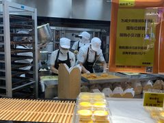 面包甜点陈列柜-鲍师傅糕点(国金街店)