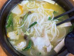 -桥香园过桥米线(国贸店)