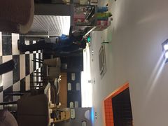 -新大咀港式茶餐厅(宝山万达店)