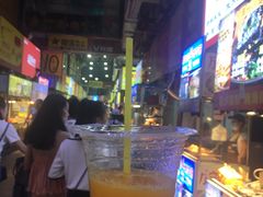 -泰龙城小吃街