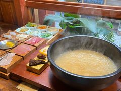 -银米·云南传统过桥米线(双廊黑金冠店)