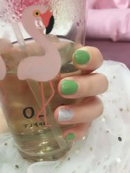 -蜜丝卡伦美甲美睫半永久