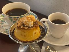 -Café Monson