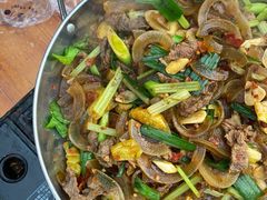 干锅带皮牛肉-古城苗家土菜馆(河景餐厅店)