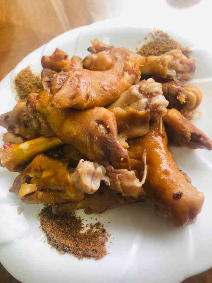 打分    /人 公司附近的店,羊肉汤和火烧是必点