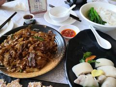 传统干炒牛河-沙河粉村·国家非遗传承(云台店)