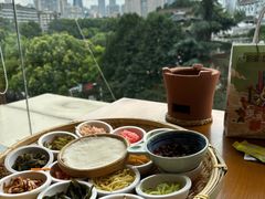 -包整·丝娃娃(一览甲秀楼风景店)