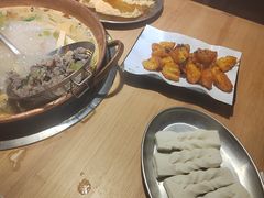 -洱火云南酸菜牛肉火锅(石景山当代商城店)