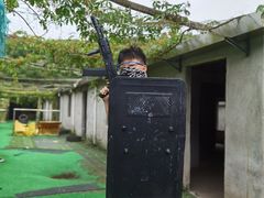 -东湖小天池真人CS彩弹野战基地