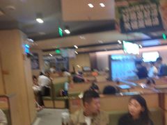 -海底捞火锅(宝龙广场夜宵主题店)