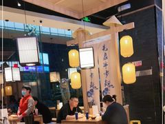 大堂-先启半步颠小酒馆(虹桥龙湖天街店)
